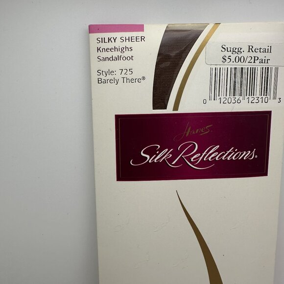 Hanes Silk Reflections Silky Sheer Knee Highs Sandalfoot 725 Barely There 2 Pair - Picture 2 of 3